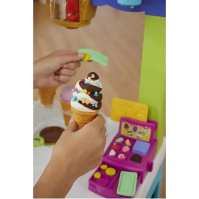 PlayDoh Ultimate Ice Cream Truck Playset (F1039)
